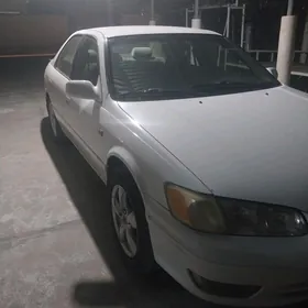 Toyota Camry 2000