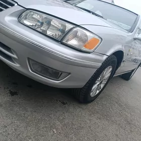 Toyota Camry 2000