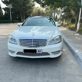 Mercedes-Benz S-Class 2008