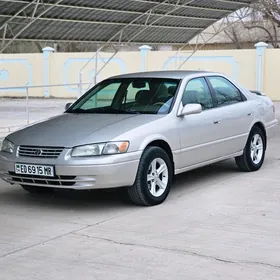 Toyota Camry 1997