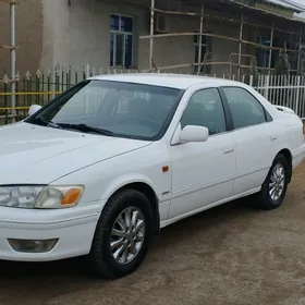 Toyota Camry 2001