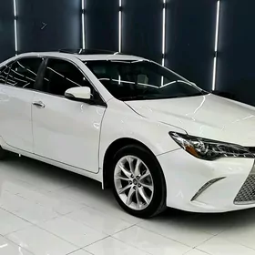 Toyota Camry 2017