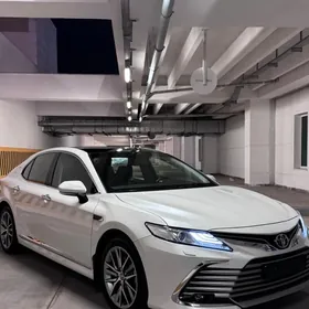 Toyota Camry 2023