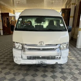 Toyota Hiace 2021