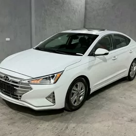 Hyundai Elantra 2020