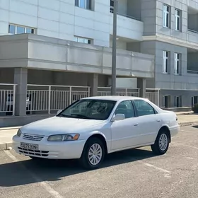 Toyota Camry 1999