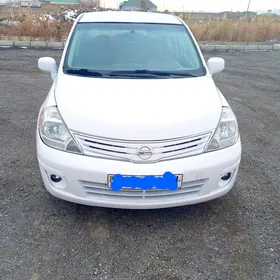 Nissan Versa 2010