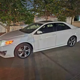 Toyota Camry 2013