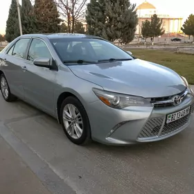 Toyota Camry 2016