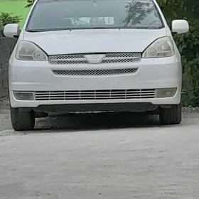 Toyota Sienna 2004