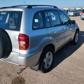 Toyota RAV4 2005