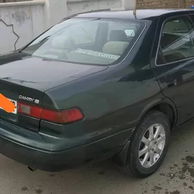 Toyota Camry 1999