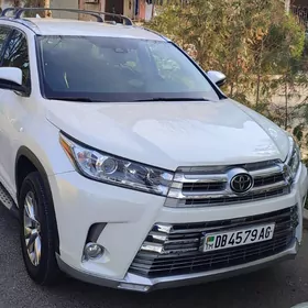 Toyota Highlander 2019