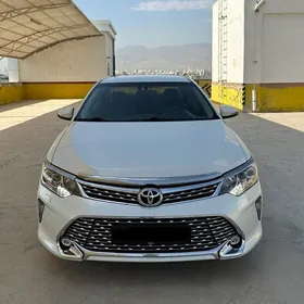 Toyota Camry 2017