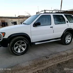 Nissan Pathfinder 1997