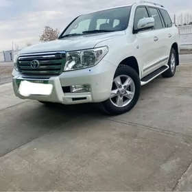 Toyota Land Cruiser 2010