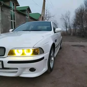 BMW E39 2001