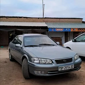 Toyota Camry 2001