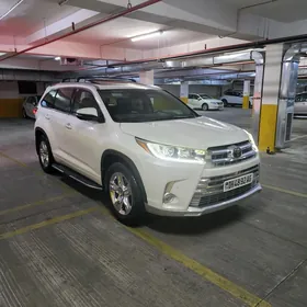 Toyota Highlander 2017