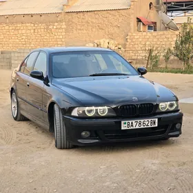 BMW E39 2000