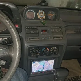 Mitsubishi Montero 1998