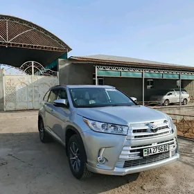 Toyota Highlander 2019