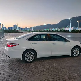 Toyota Camry 2017