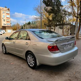 Toyota Camry 2004