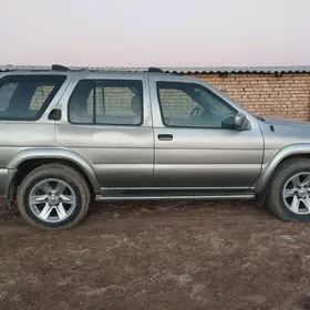 Nissan Pathfinder 2001