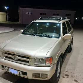 Nissan Pathfinder 2001