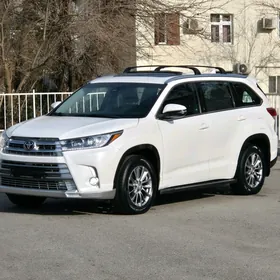 Toyota Highlander 2018