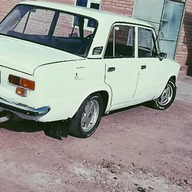 Lada 2104 1987