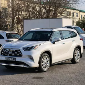 Toyota Highlander 2020