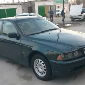 BMW E39 1998