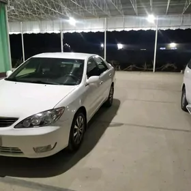 Toyota Camry 2003