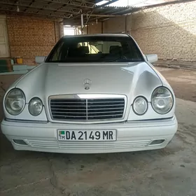 Mercedes-Benz E320 1998