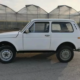 Lada Niva 1986