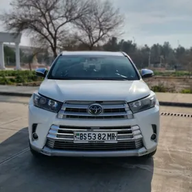 Toyota Highlander 2019