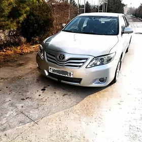 Toyota Camry 2010