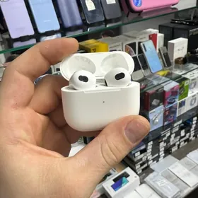 AirPods 3