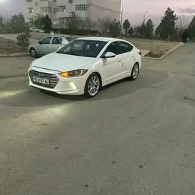 Hyundai Elantra 2018