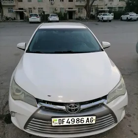 Toyota Camry 2017