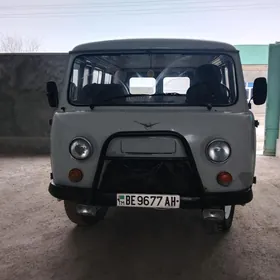 UAZ 2206 2000