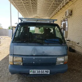 Toyota Hiace 1989