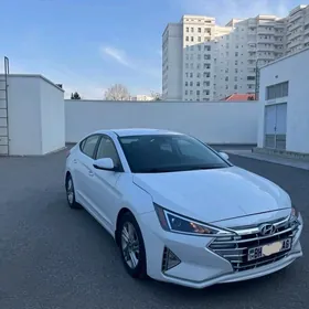 Hyundai Elantra 2020