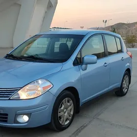 Nissan Versa 2011