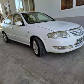 Nissan Sunny 2011