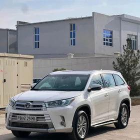 Toyota Highlander 2018