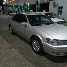 Toyota Camry 2000