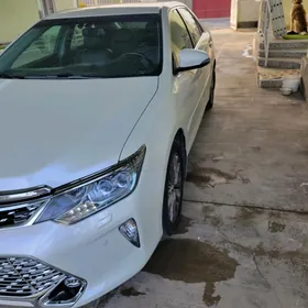 Toyota Camry 2017